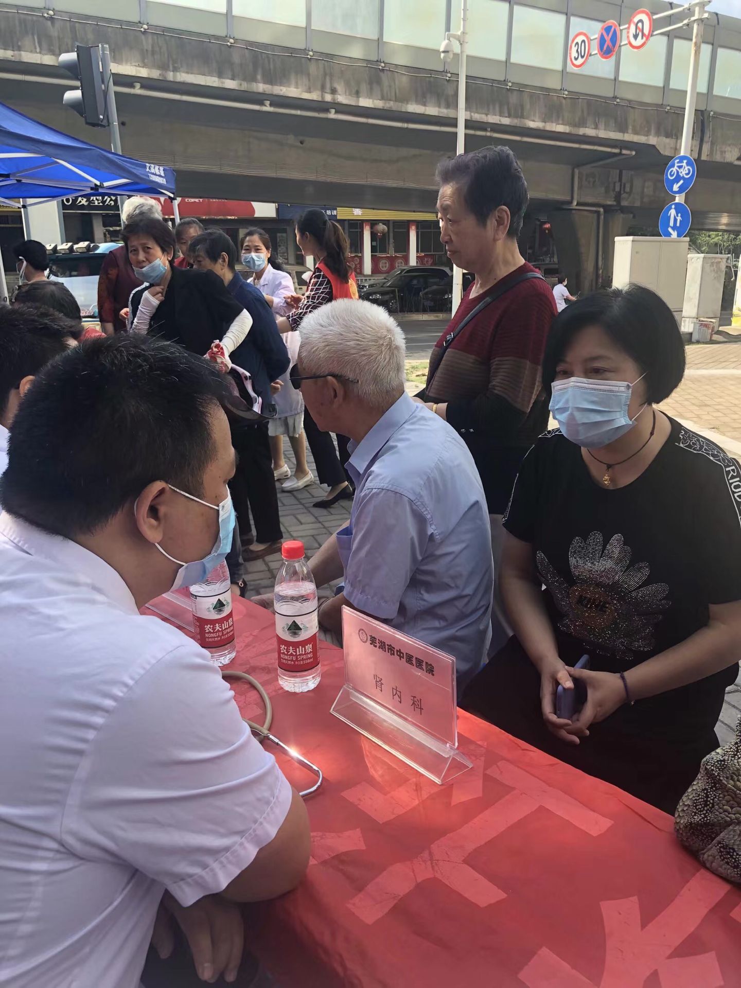 疫情不阻愛   義診進(jìn)社區(qū)(圖2)