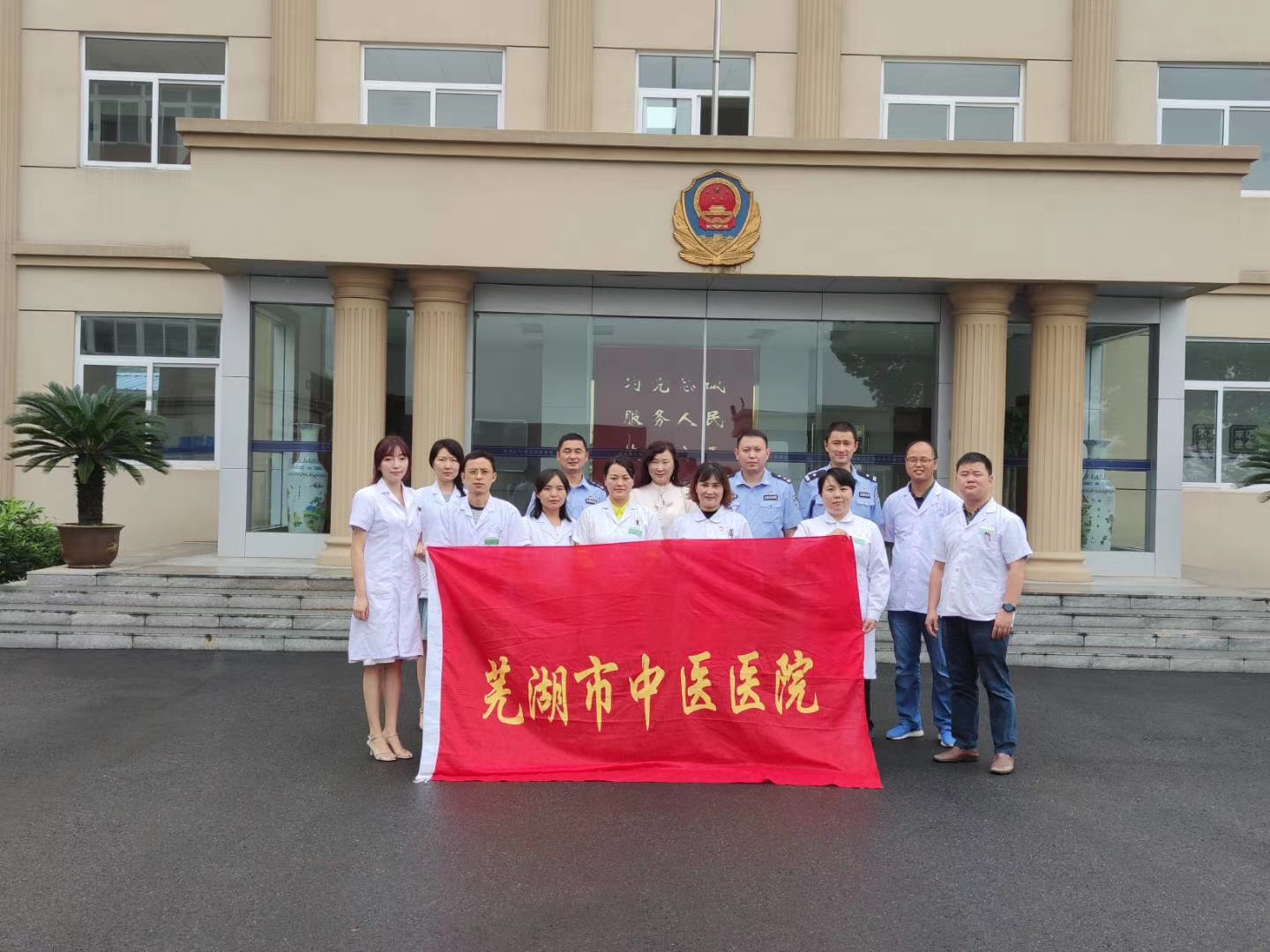 八一慰問送健康  共敘軍民魚水情——我院組織八一慰問活動(圖7)