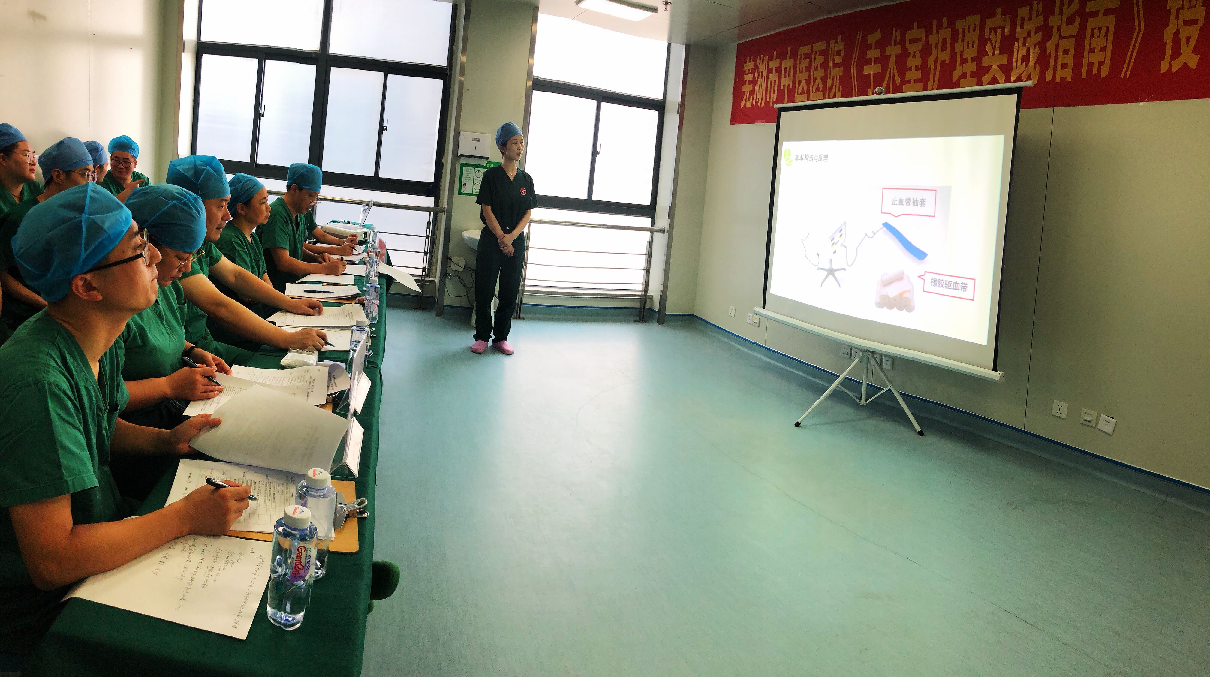 以賽促學(xué)，以學(xué)促用——蕪湖市中醫(yī)醫(yī)院手術(shù)室成功舉辦第一屆護理技能大賽(圖7)
