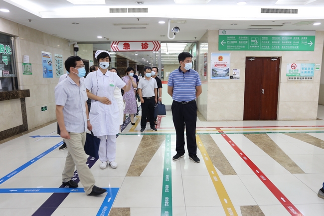 我院接受省健康促進醫(yī)院現(xiàn)場評估驗收(圖3)