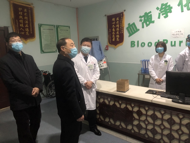 正月初一，院領(lǐng)導(dǎo)慰問一線醫(yī)護(hù)工作者(圖7)