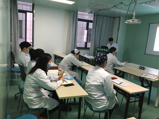 開展警示教育 筑牢思想底線 加強榜樣學(xué)習(xí)(圖4)