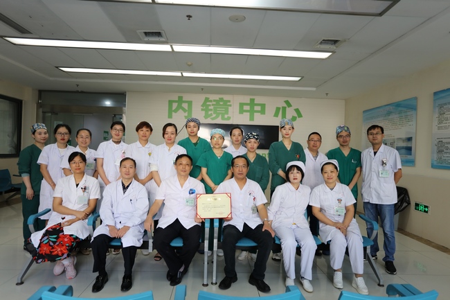 新時(shí)代是奮斗者的時(shí)代 ——我院消化1科主任肖茂林被授予蕪湖市“五一勞動(dòng)獎(jiǎng)?wù)隆?圖9)