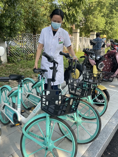 干凈清潔看我的 志愿服務(wù)在行動 ——我院團委組織開展志愿者服務(wù)活動(圖7)
