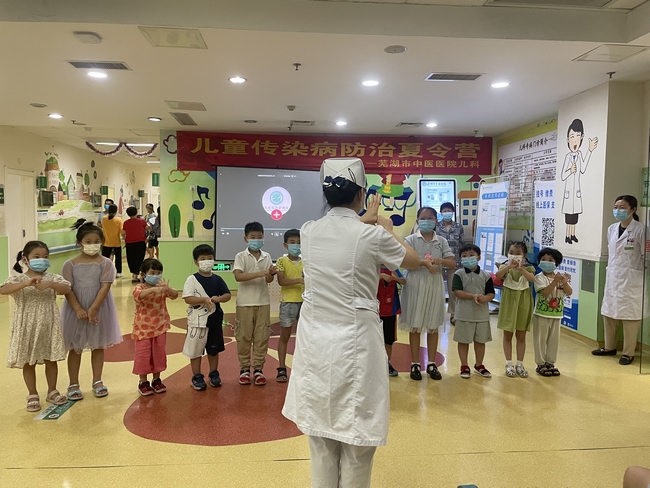 我院內(nèi)八支部開展兒科夏季傳染病防治夏令營活動(圖3)