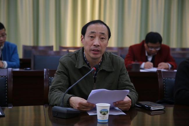 我院領(lǐng)導(dǎo)班子參加學(xué)校黨委“三嚴(yán)三實(shí)”專題學(xué)習(xí)研討會(huì)(圖2)