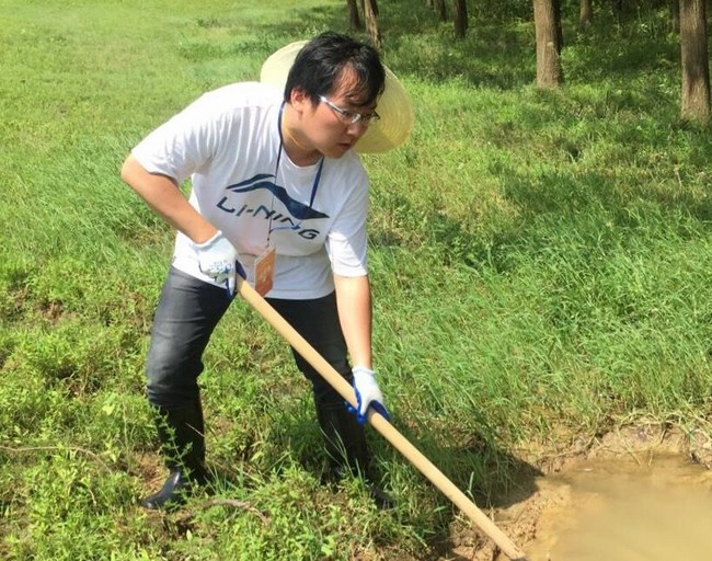 咬緊牙關(guān)，“白衣戰(zhàn)士”守住每寸圩堤(圖5)