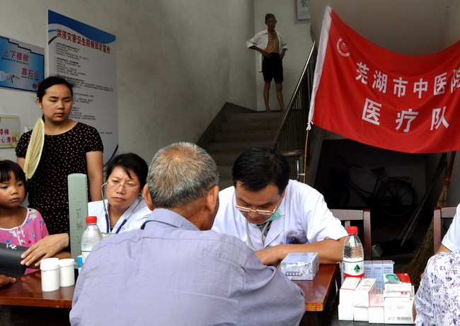 我院第五批抗洪搶險醫(yī)療分隊(duì)出發(fā)(圖3)