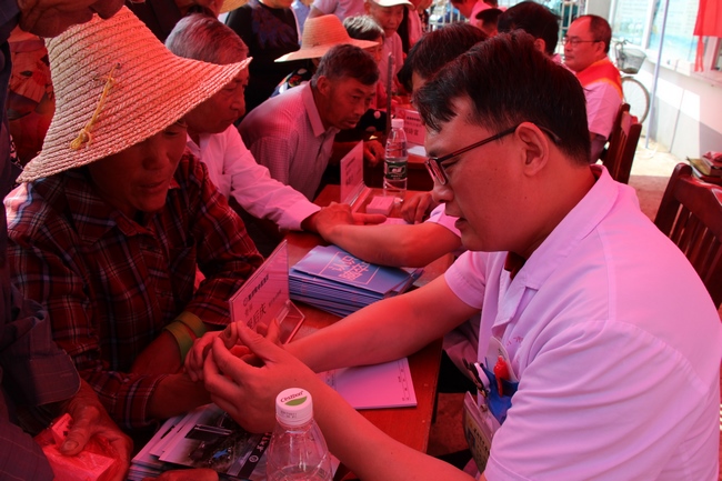 愛心診療助力健康扶貧——我院與黃墓村合力打造一支帶不走的愛心診療隊(圖10)