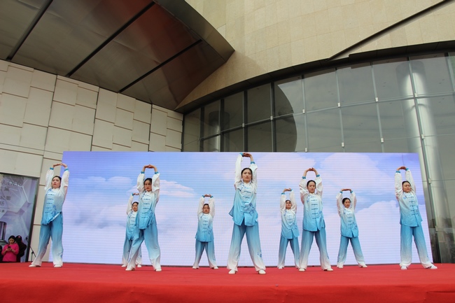 讀者節(jié)中醫(yī)院展臺(tái)“門庭若市”  特色中醫(yī)護(hù)理好評(píng)如潮(圖8)