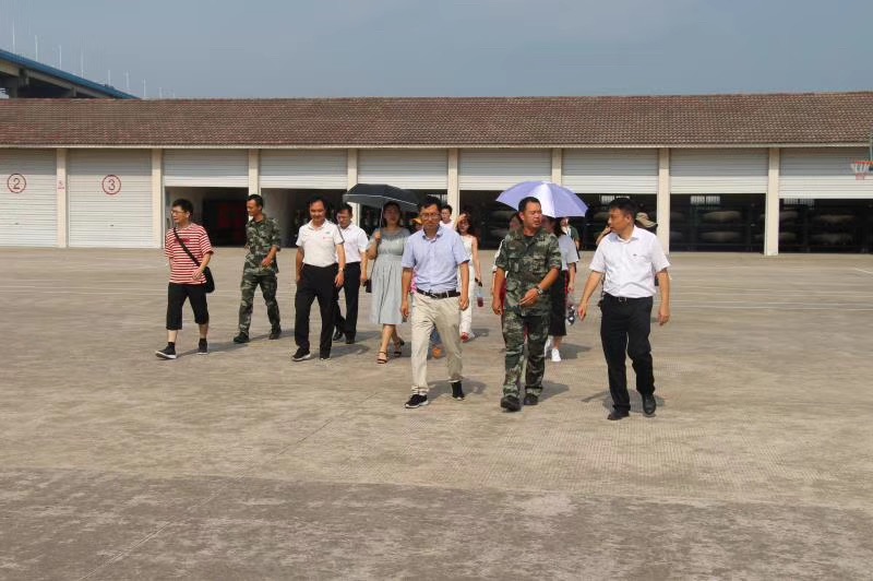 慶“八一”  我院外三、外二支部聯(lián)合慰問(wèn)駐蕪艦艇大隊(duì)(圖2)