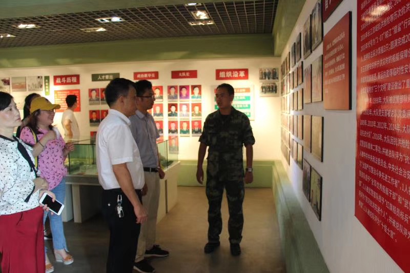慶“八一”  我院外三、外二支部聯(lián)合慰問(wèn)駐蕪艦艇大隊(duì)(圖4)