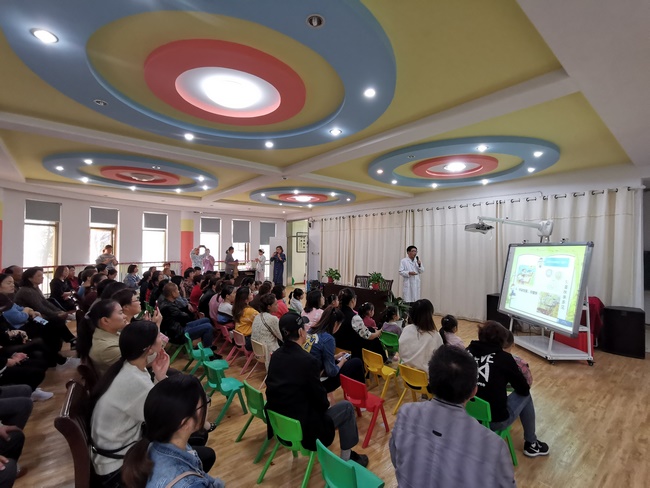 蕪湖市中醫(yī)院兒科專家健康講座進校園(圖2)