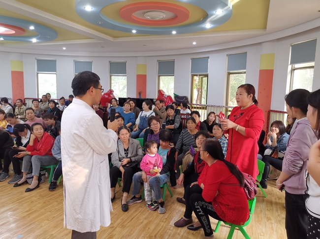 蕪湖市中醫(yī)院兒科專家健康講座進校園(圖7)