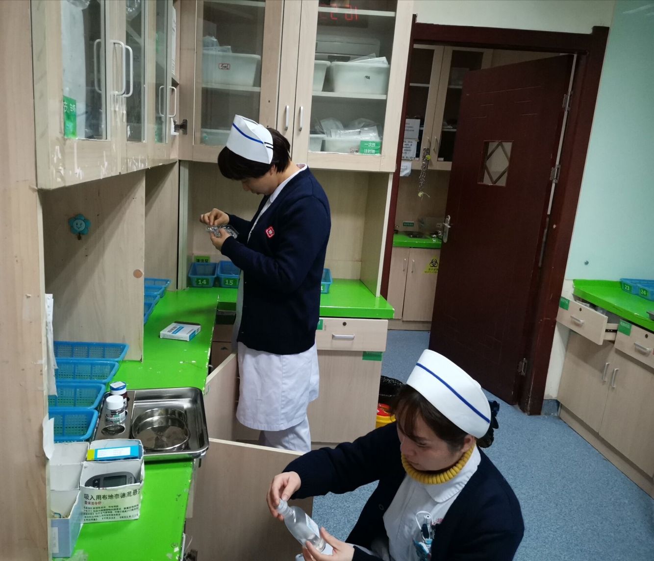 護理部組織春節(jié)節(jié)前安全大檢查(圖1)