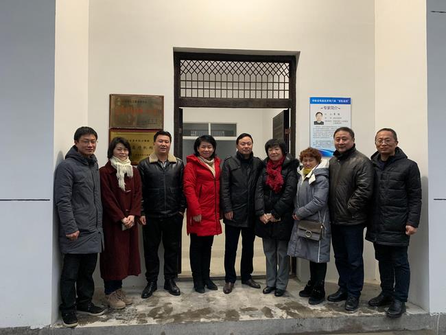 情系駐村醫(yī)生 助力脫貧攻堅——市衛(wèi)健委、市中醫(yī)院領(lǐng)導(dǎo)帶隊慰問我市“百醫(yī)駐村”醫(yī)生(圖10)