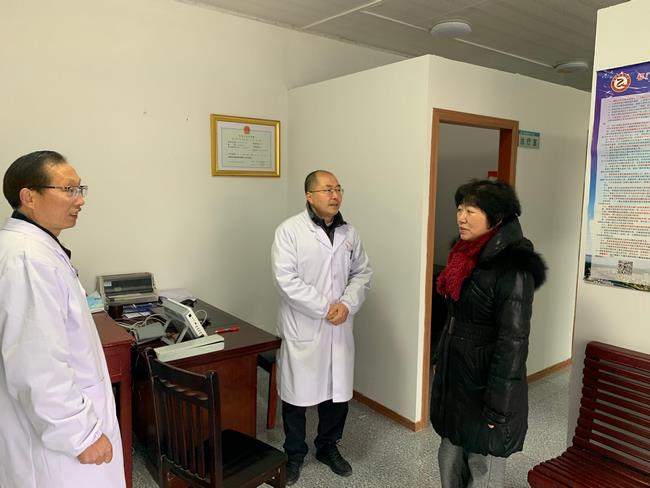 情系駐村醫(yī)生 助力脫貧攻堅——市衛(wèi)健委、市中醫(yī)院領(lǐng)導(dǎo)帶隊慰問我市“百醫(yī)駐村”醫(yī)生(圖12)