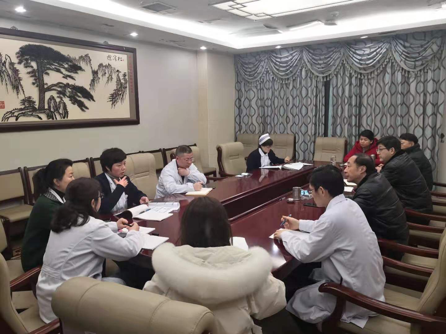 落實(shí)決策部署 堅(jiān)定信心決心——我院召開新型冠狀病毒感染的肺炎防控工作第三次調(diào)度會(huì)(圖4)