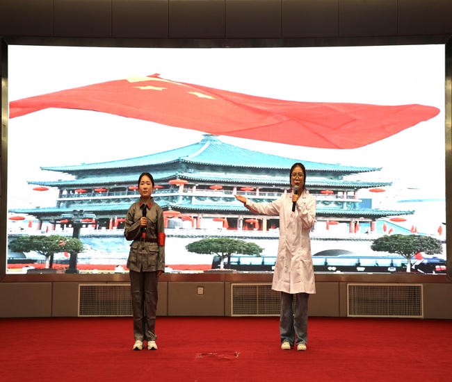 2《穿越百年的對(duì)話，奮斗正青春》 (復(fù)制).jpg